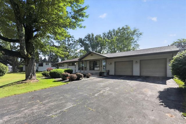 1051 Sylvan Road, Benton Harbor, MI 49022