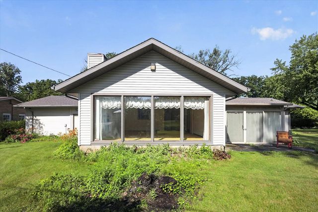 1051 Sylvan Road, Benton Harbor, MI 49022