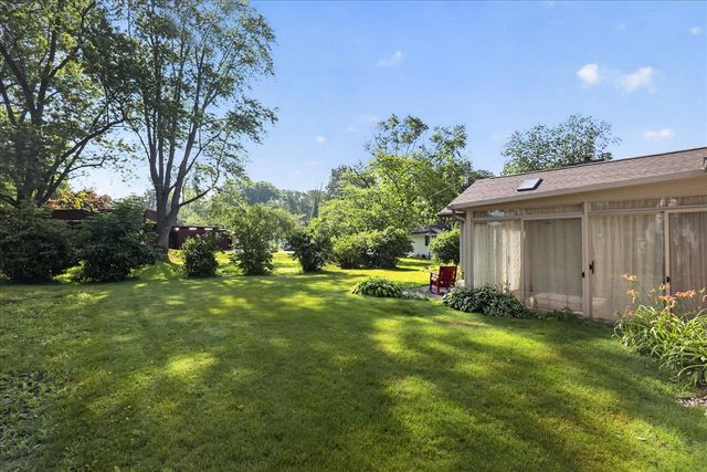 1051 Sylvan Road, Benton Harbor, MI 49022