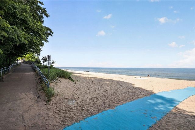 1051 Sylvan Road, Benton Harbor, MI 49022