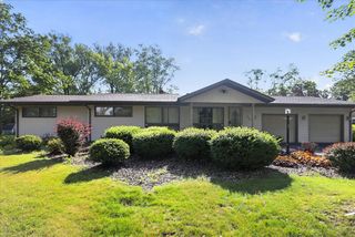 1051 Sylvan Road, Benton Harbor, MI 49022