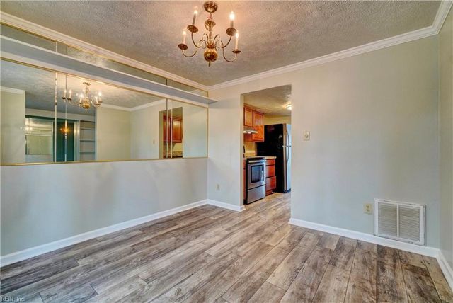 122 Sterling CT, Yorktown, VA 23693