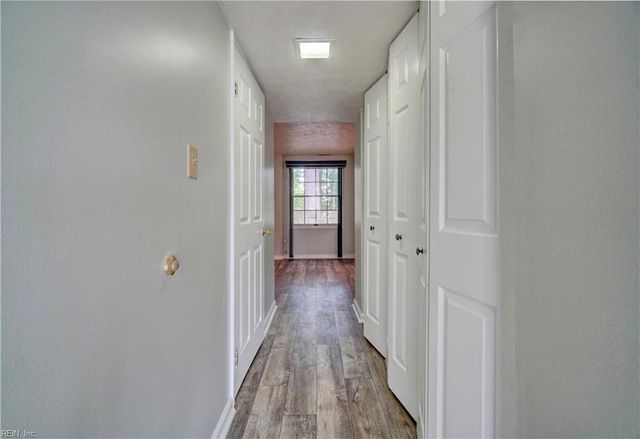 122 Sterling CT, Yorktown, VA 23693