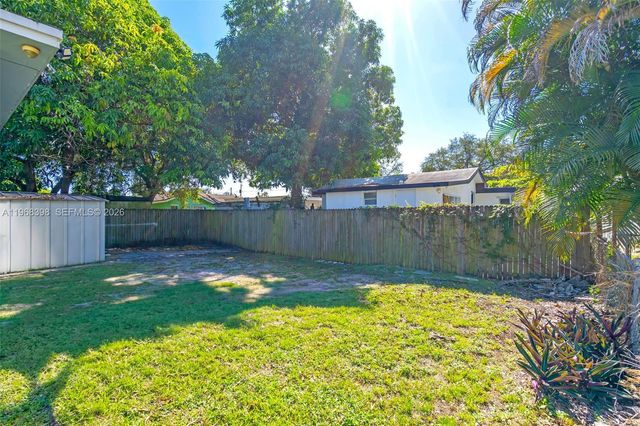 3364 NW 51st Ter, Miami, FL 33142