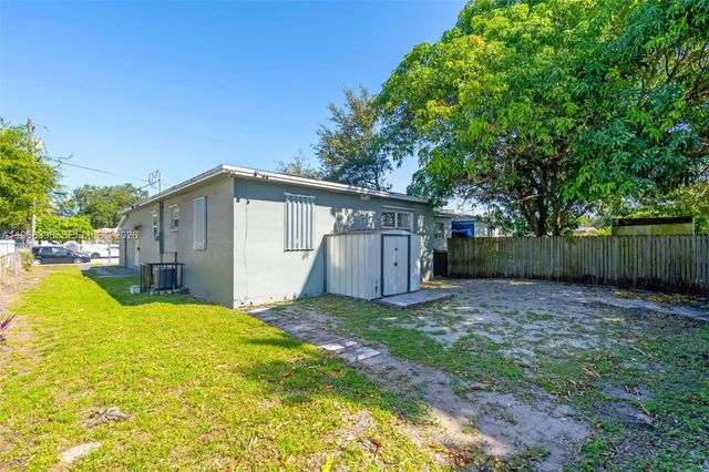 3364 NW 51st Ter, Miami, FL 33142