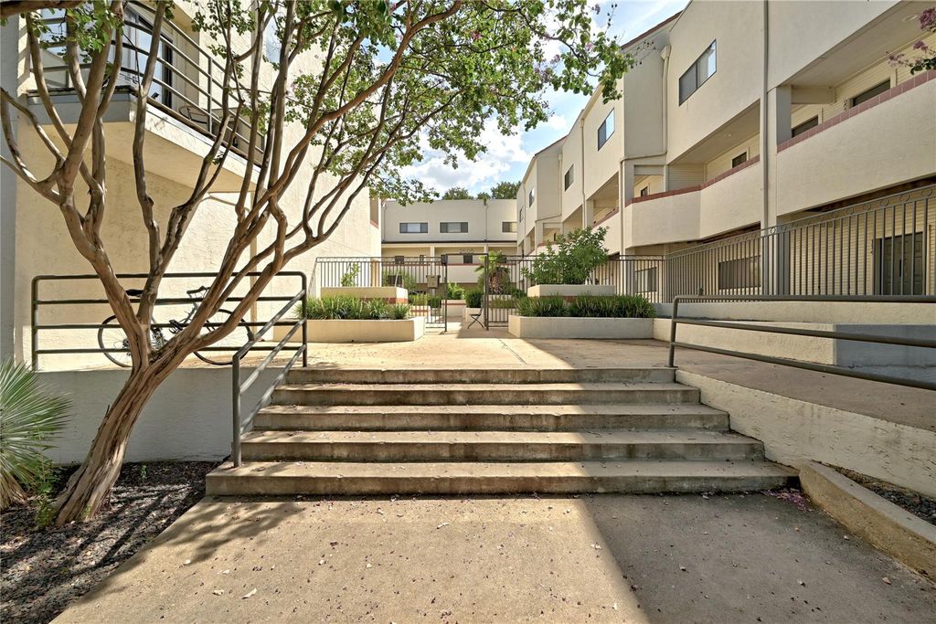 2605 Enfield RD 111, Austin, TX 78703