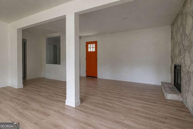3042 Peek Road NW, Atlanta, GA 30318