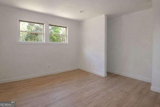 3042 Peek Road NW, Atlanta, GA 30318
