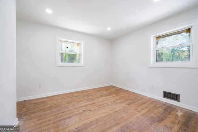 3042 Peek Road NW, Atlanta, GA 30318