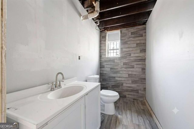 3042 Peek Road NW, Atlanta, GA 30318