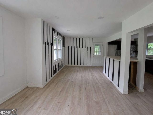 3042 Peek Road NW, Atlanta, GA 30318