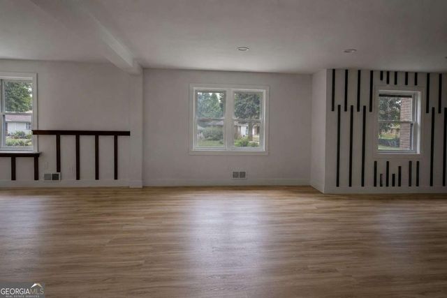 3042 Peek Road NW, Atlanta, GA 30318
