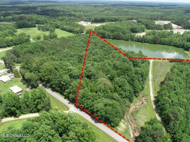Jacinto Road, Booneville, MS 38829