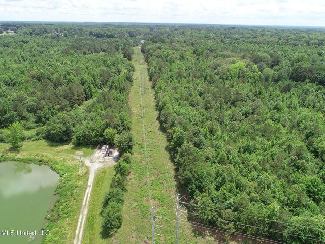 Jacinto Road, Booneville, MS 38829