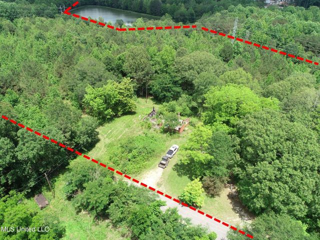 Jacinto Road, Booneville, MS 38829