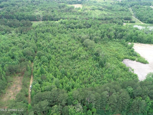 Jacinto Road, Booneville, MS 38829