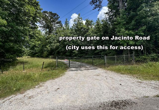 Jacinto Road, Booneville, MS 38829
