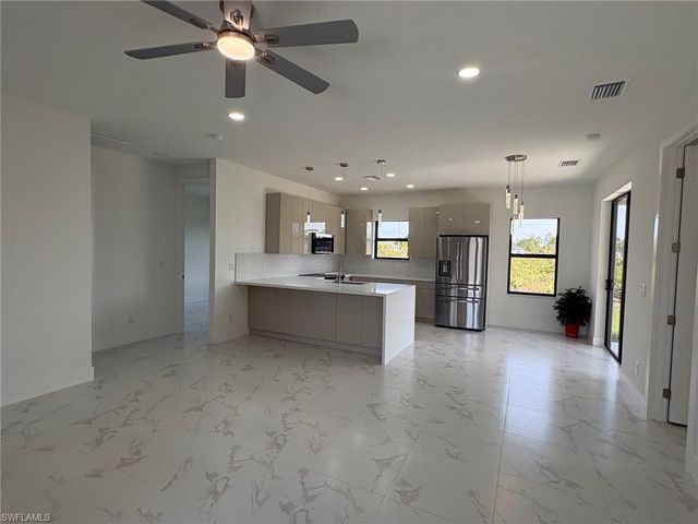 2600 Ann AVE N, Lehigh Acres, FL 33971