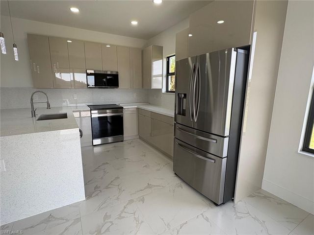 2600 Ann AVE N, Lehigh Acres, FL 33971