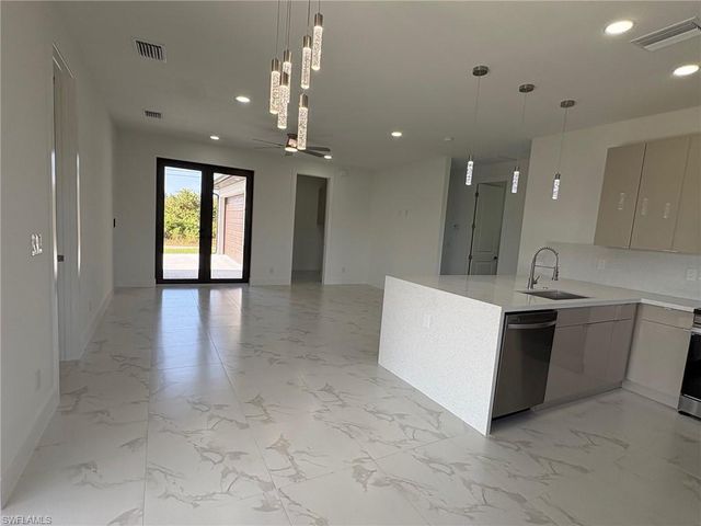 2600 Ann AVE N, Lehigh Acres, FL 33971