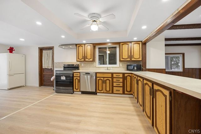 3759 Warners Road, Camillus, NY 13209