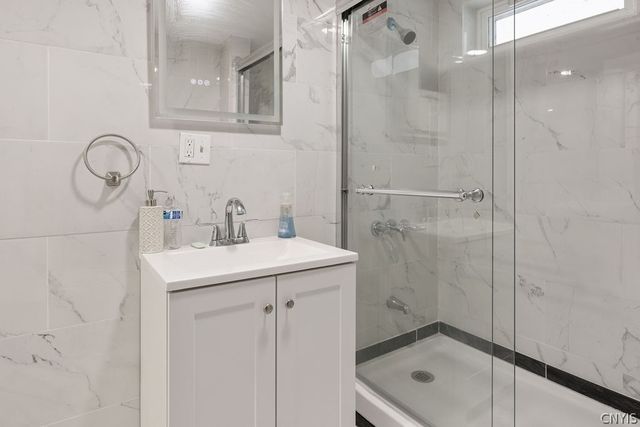 3759 Warners Road, Camillus, NY 13209