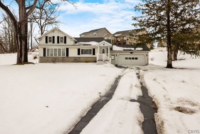 3759 Warners Road, Camillus, NY 13209