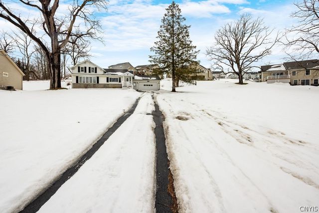 3759 Warners Road, Camillus, NY 13209