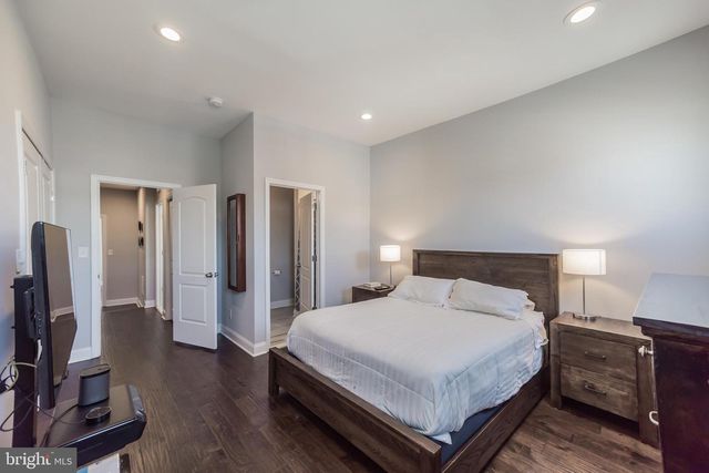 1131 S 23RD ST, Philadelphia, PA 19146