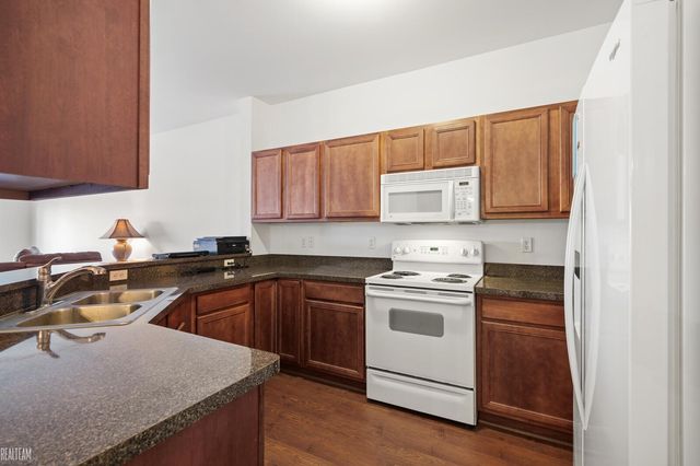 43540 Pendleton Circle, Sterling Heights, MI 48313