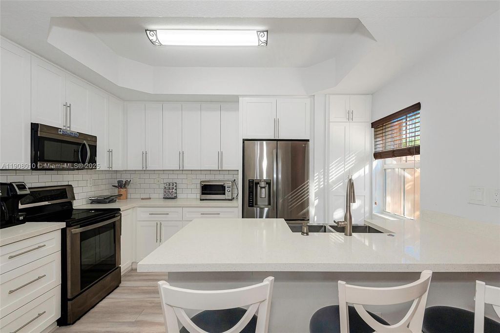 1081 SW 143rd Ave 1205, Pembroke Pines, FL 33027