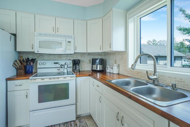 283 Derby Court, Nekoosa, WI 54457