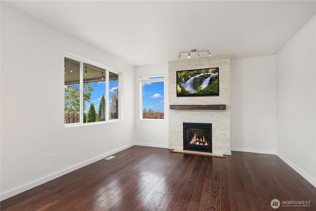 16306 24th Street E, Lake Tapps, WA 98391