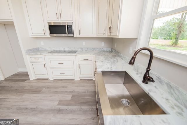 101 Little Farm Lane, Kathleen, GA 31047