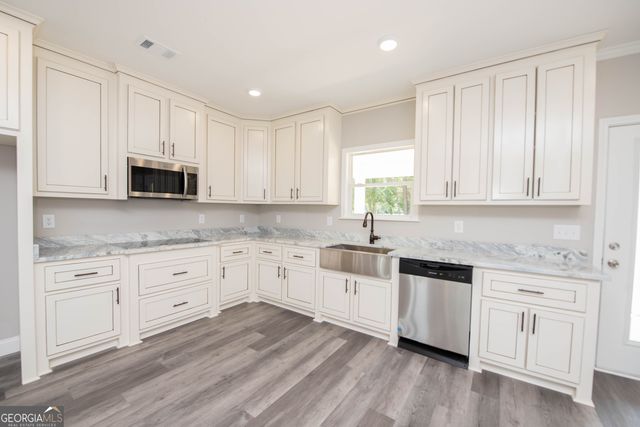 101 Little Farm Lane, Kathleen, GA 31047