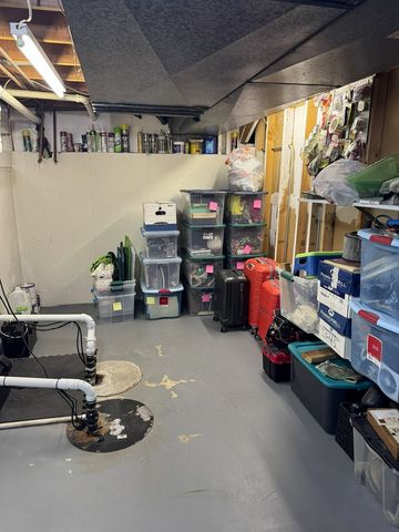 1030 W Kendall Terrace, Addison, IL 60101