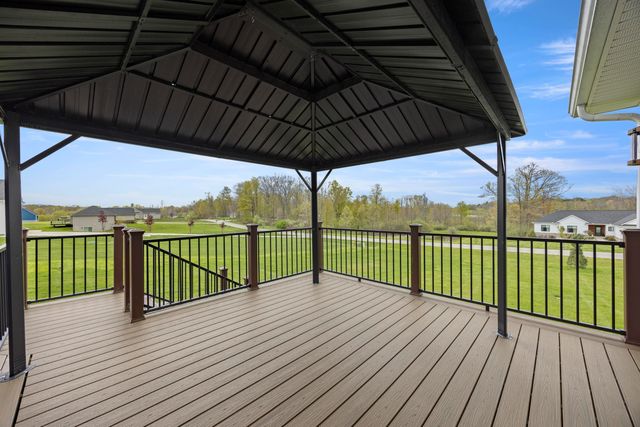 679 Pheasant Ridge Drive, Brandon Charter Twp, MI 48462