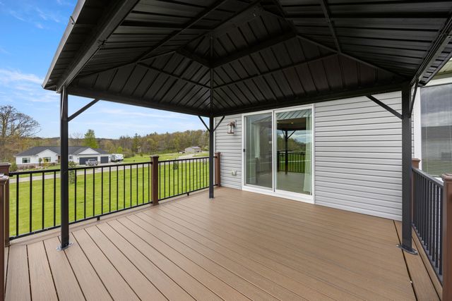 679 Pheasant Ridge Drive, Brandon Charter Twp, MI 48462