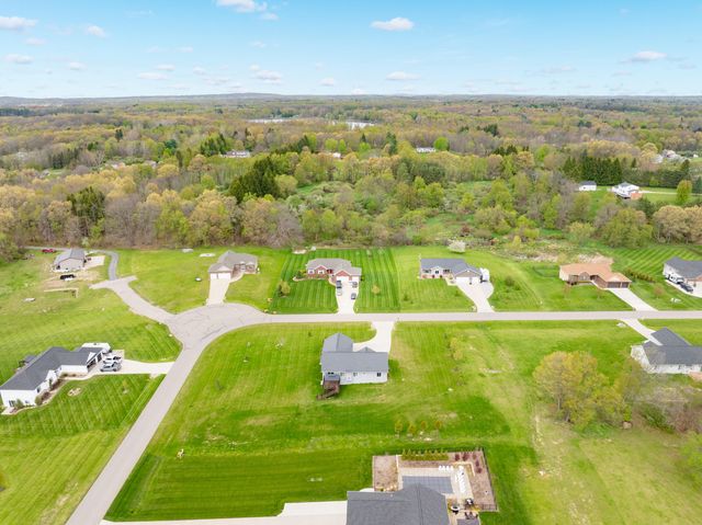 679 Pheasant Ridge Drive, Brandon Charter Twp, MI 48462