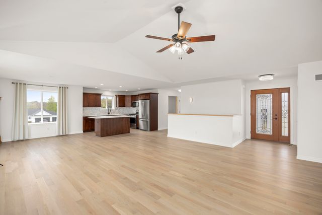 679 Pheasant Ridge Drive, Brandon Charter Twp, MI 48462