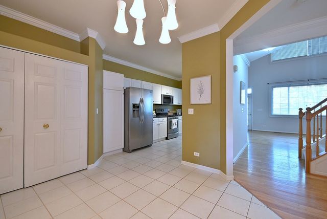 920 Highgate Lane, Grayslake, IL 60030