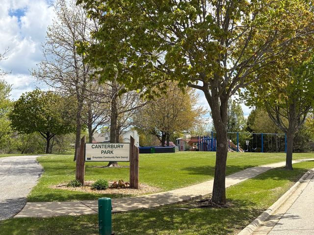 920 Highgate Lane, Grayslake, IL 60030