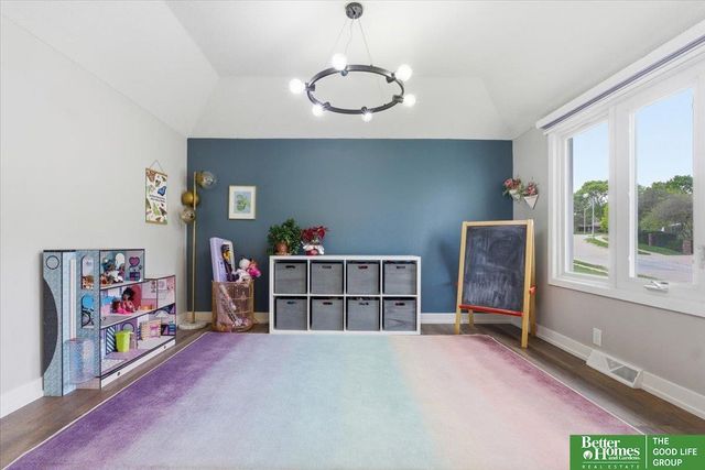 15106 Jackson Street, Omaha, NE 68154