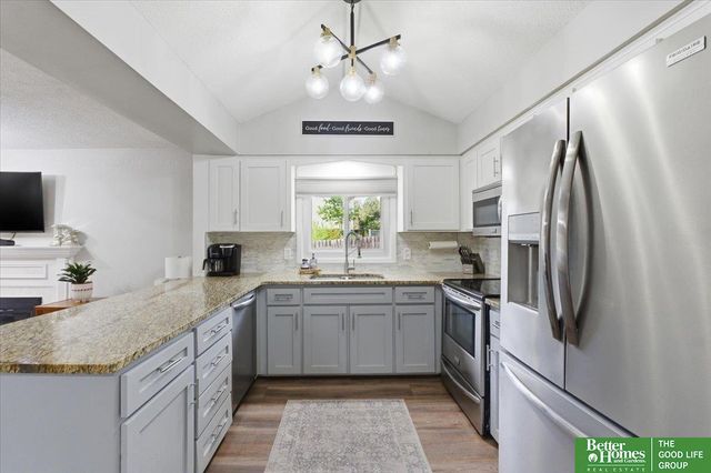 15106 Jackson Street, Omaha, NE 68154