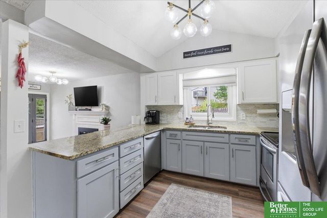 15106 Jackson Street, Omaha, NE 68154