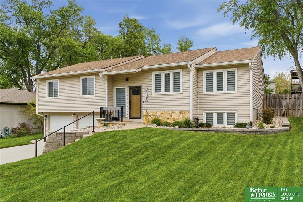 15106 Jackson Street, Omaha, NE 68154