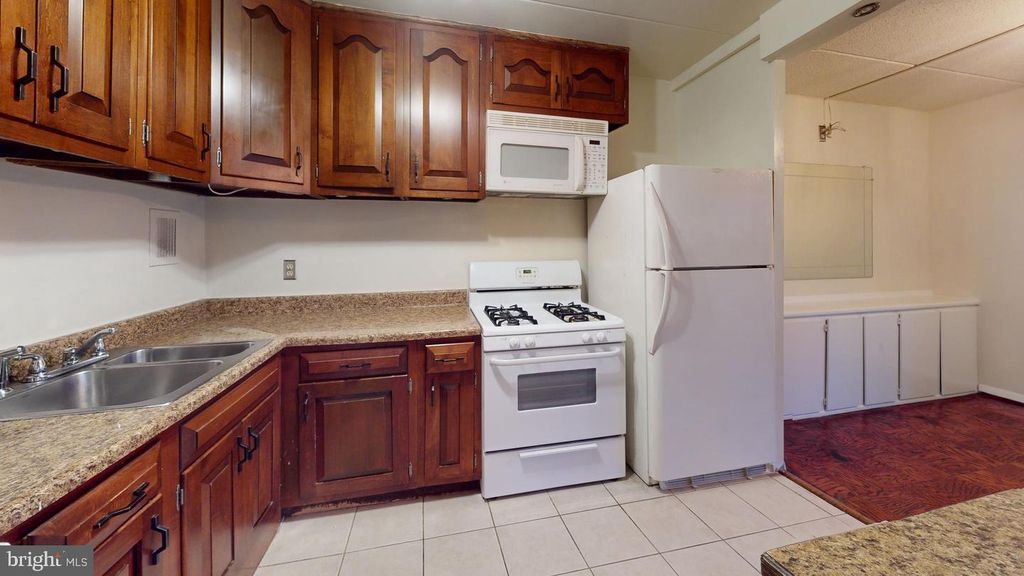 2630 FORT FARNSWORTH RD #154, Alexandria, VA 22303