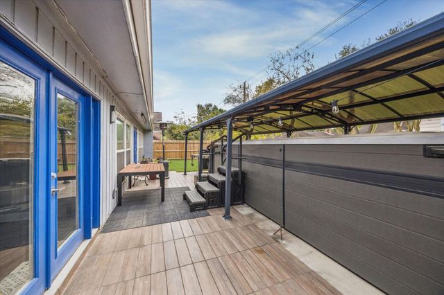 11947 Briar Forest Drive, Houston, TX 77077