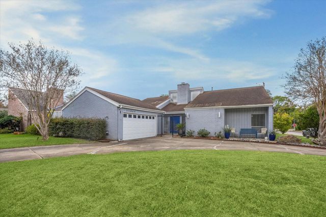 11947 Briar Forest Drive, Houston, TX 77077