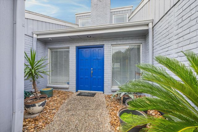 11947 Briar Forest Drive, Houston, TX 77077